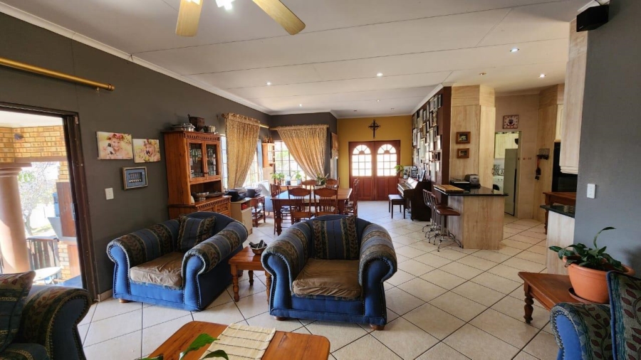 4 Bedroom Property for Sale in Rustenburg North West